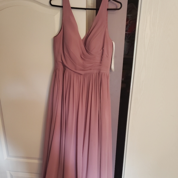 Azazie Bridesmaid Wedding Dress - Picture 3 of 6